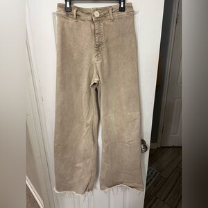 Zara Beige Frayed Hem jeans